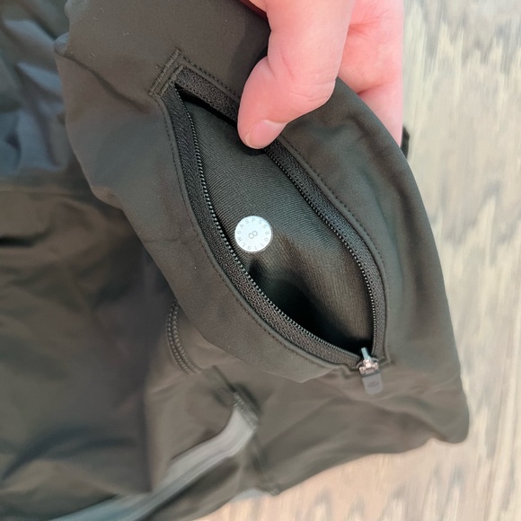 Lululemon capri leggings, size 8, like new! - Picture 3 of 3